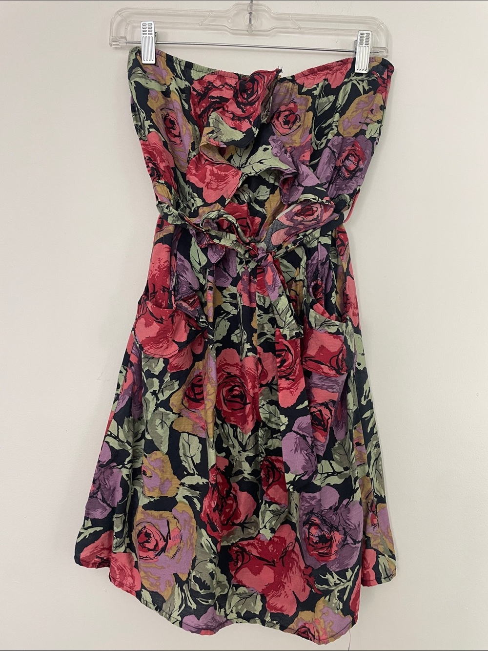 5th & Culture Floral Strapless Dress in Black, Red & Purple